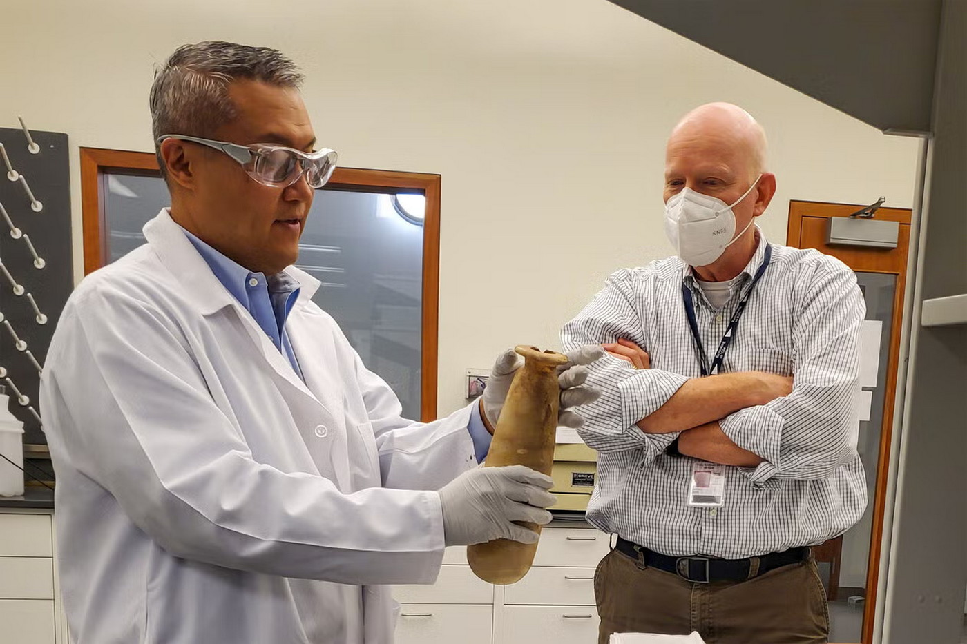 Opiáty ve starověkém Egyptě: Alabastrová váza prozrazuje užívání opia